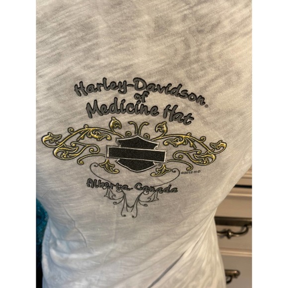 Womens Harley Davidson Alberta Canada graphic shirt - Picture 5 of 7